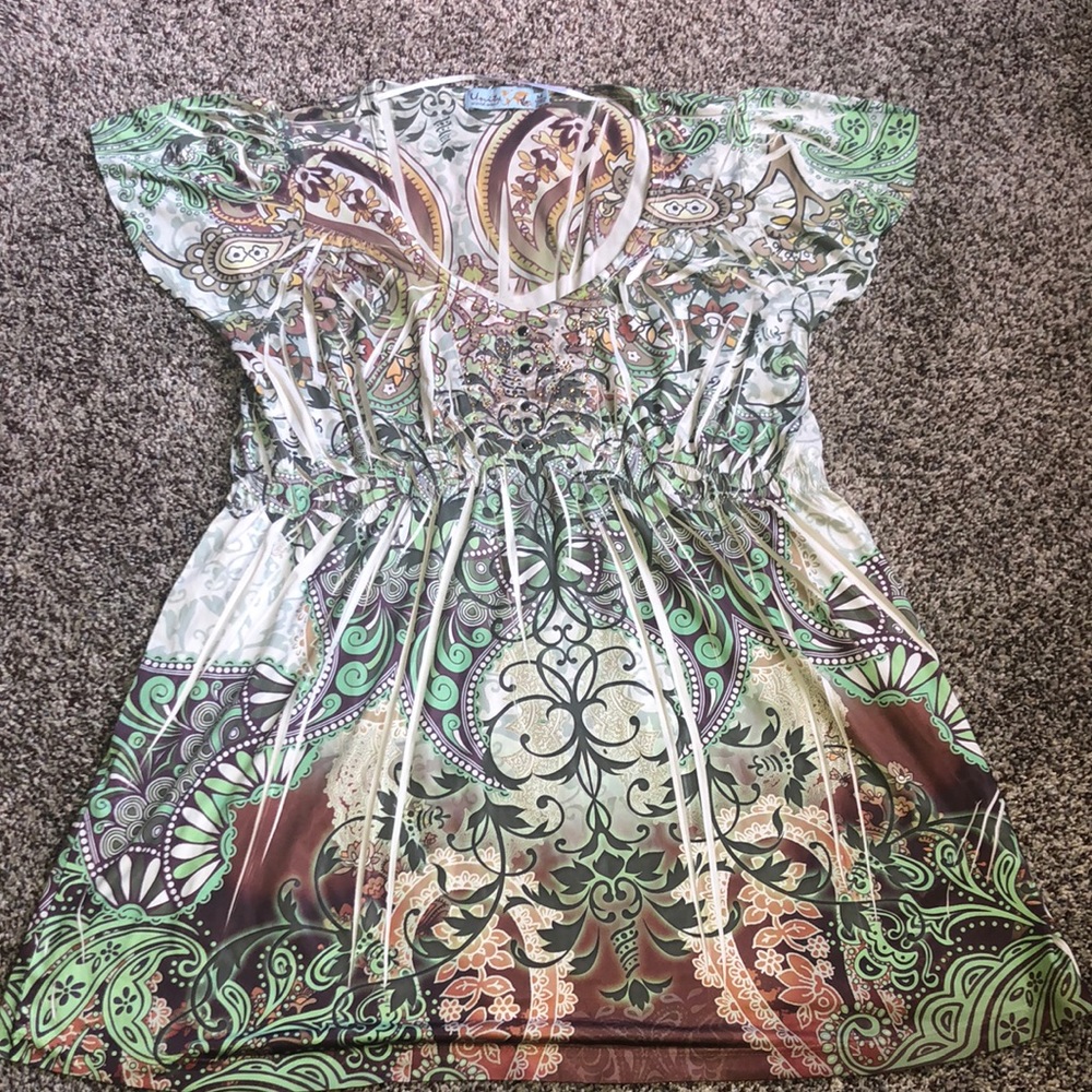Blouse with elastic band